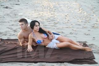 Nadya Suleman feet photo 13