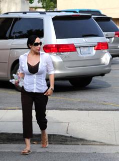 Nadya Suleman feet photo 17