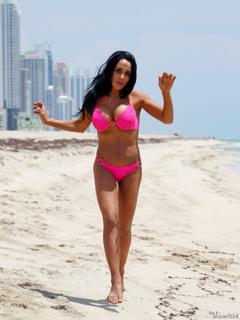 Nadya Suleman feet photo 13