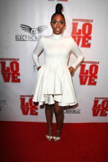 Nafessa Williams feet photo thumbnail
