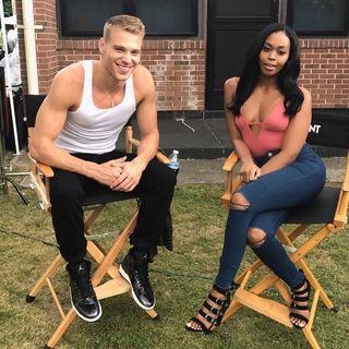 Nafessa Williams feet photo thumbnail