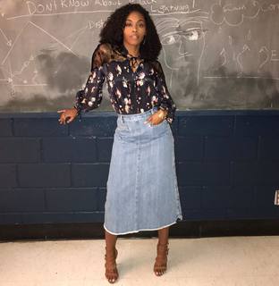 Nafessa Williams feet photo thumbnail