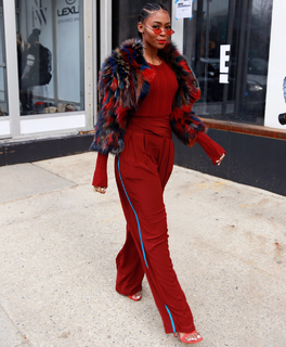 Nafessa Williams feet photo thumbnail
