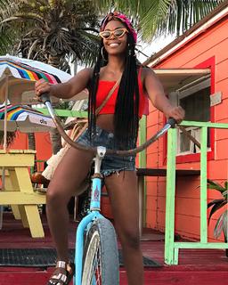 Nafessa Williams feet photo thumbnail