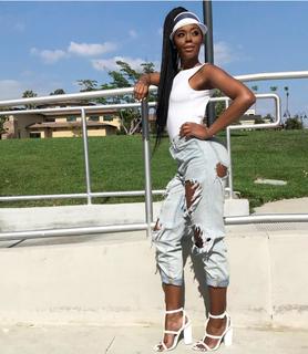 Nafessa Williams feet photo thumbnail