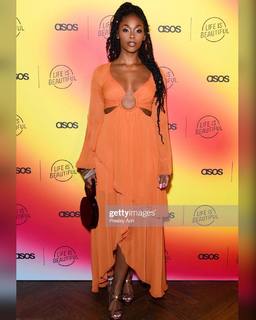 Nafessa Williams feet photo thumbnail