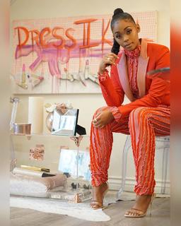 Nafessa Williams feet photo thumbnail
