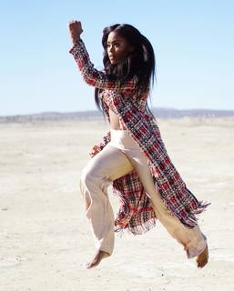 Nafessa Williams feet photo thumbnail