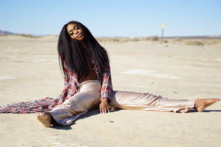 Nafessa Williams feet photo thumbnail