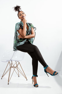 Nafessa Williams feet photo thumbnail