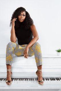 Nafessa Williams feet photo thumbnail