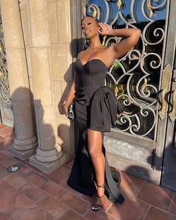 Nafessa Williams feet photo thumbnail