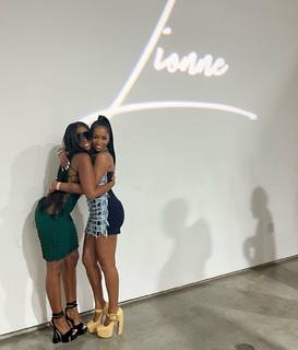 Nafessa Williams feet photo thumbnail