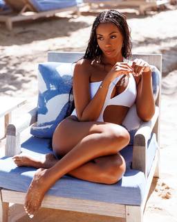 Nafessa Williams feet photo thumbnail