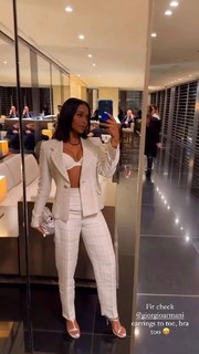 Nafessa Williams feet photo thumbnail