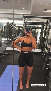 Nafessa Williams feet photo thumbnail