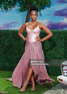 Nafessa Williams feet photo 8