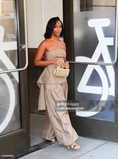 Nafessa Williams feet photo 4