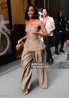 Nafessa Williams feet photo 2
