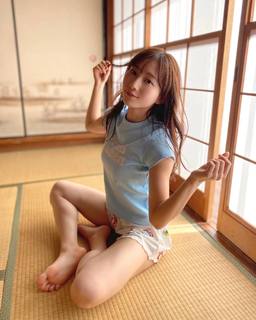 Nagisa Aoyama feet photo 9