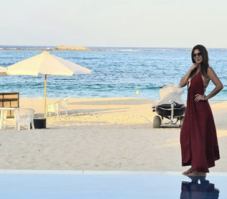 Nagla Badr feet photo thumbnail