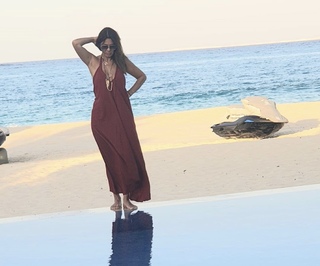 Nagla Badr feet photo thumbnail