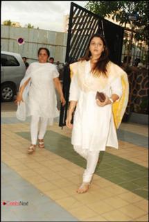Nagma feet photo 10