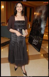 Nagma feet photo 7
