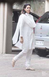 Nagma feet photo 12