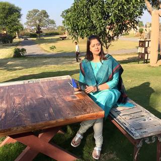 Nagma feet photo 6