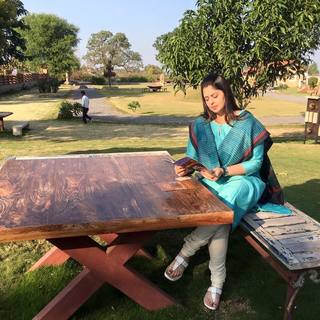 Nagma feet photo 5