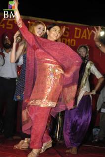 Nagma feet photo 6