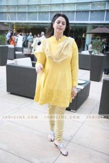 Nagma feet photo 15