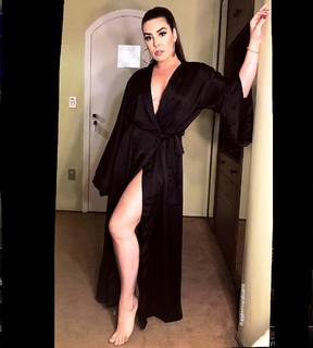 Naiara Azevedo feet photo 3
