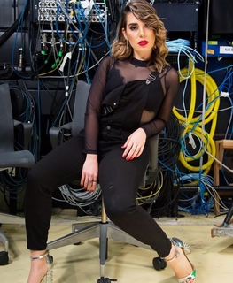 Naiara Azevedo feet photo 4