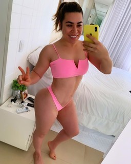 Naiara Azevedo feet photo 10