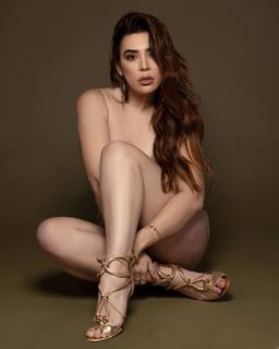 Naiara Azevedo feet photo 10