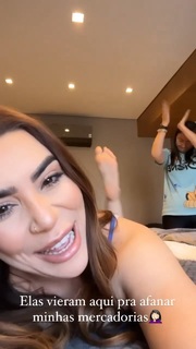 Naiara Azevedo feet photo 2