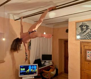 Naike Rivelli feet photo 12
