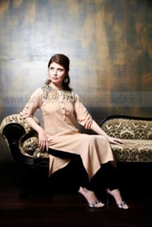 Najeeba Faiz feet photo 2