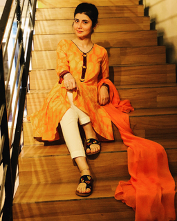 Najeeba Faiz feet photo 17