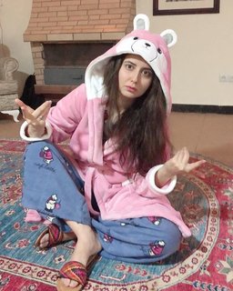 Najeeba Faiz feet photo 15
