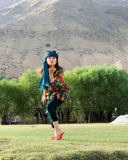 Najeeba Faiz feet photo 10