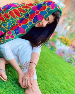 Najeeba Faiz feet photo 8