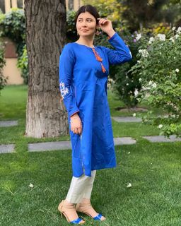 Najeeba Faiz feet photo 3