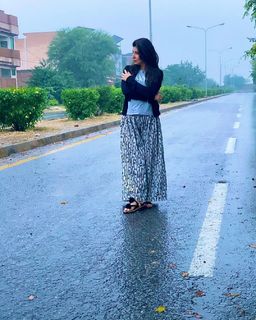 Najeeba Faiz feet photo 2