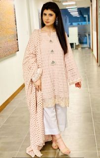 Najeeba Faiz feet photo 6