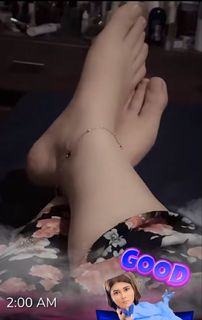 Najeeba Faiz feet photo 14