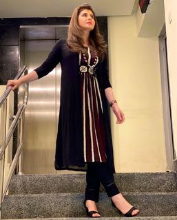 Najeeba Faiz feet photo 6