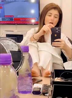 Najeeba Faiz feet photo 1